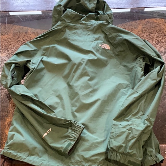 North face green rain jacket - Picture 5 of 5